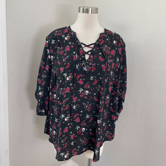 Torrid Harper Womens Plus 2X Black Floral Skull Lace Up Blouse Pixxy Tattoo Icon - Picture 1 of 11